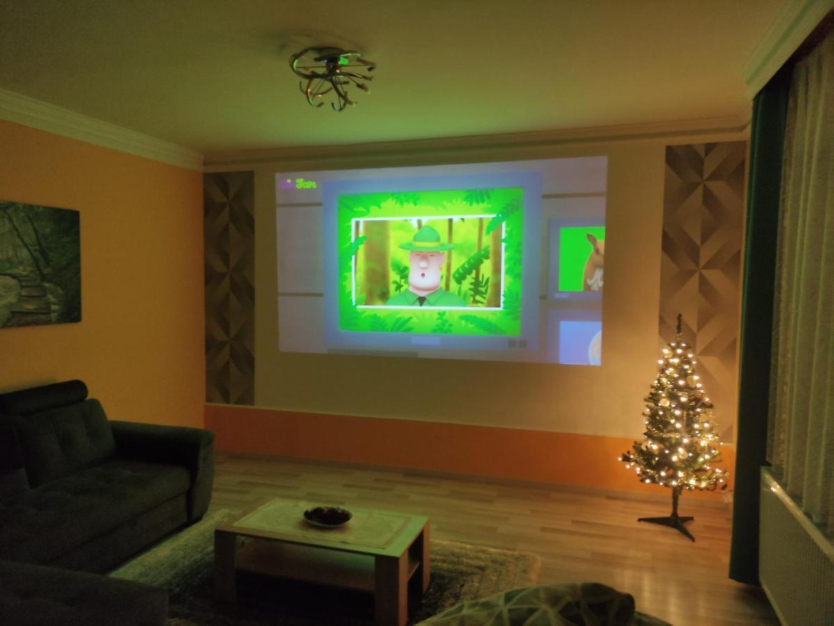 Pilis Apartman Piliscsaba Buitenkant foto